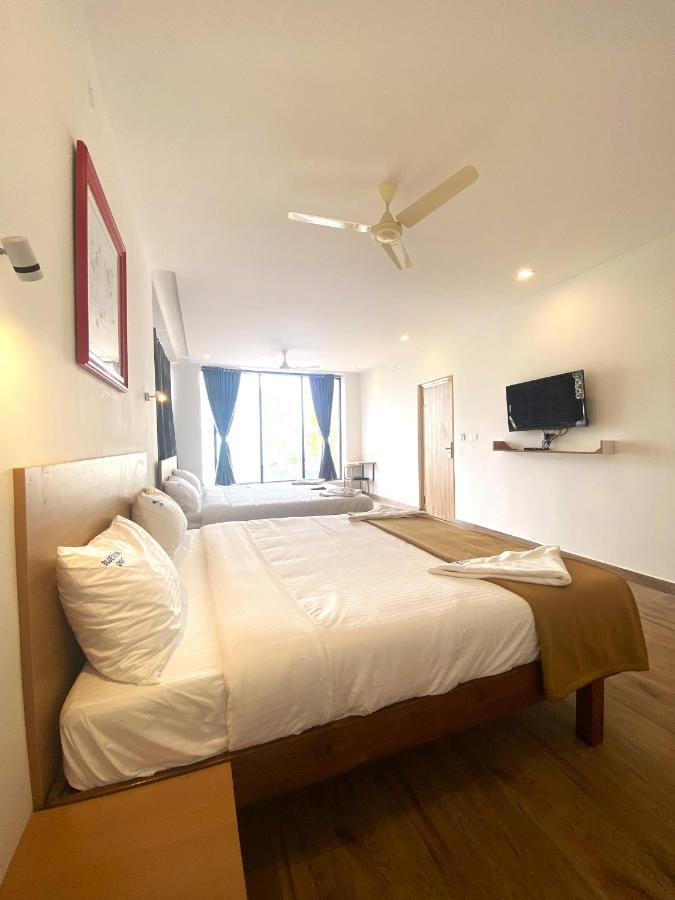 Hotel Bluestone Srikalahasti Bagian luar foto